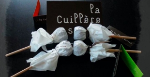 Recette du chocolat chaud : la cuillère suisse !