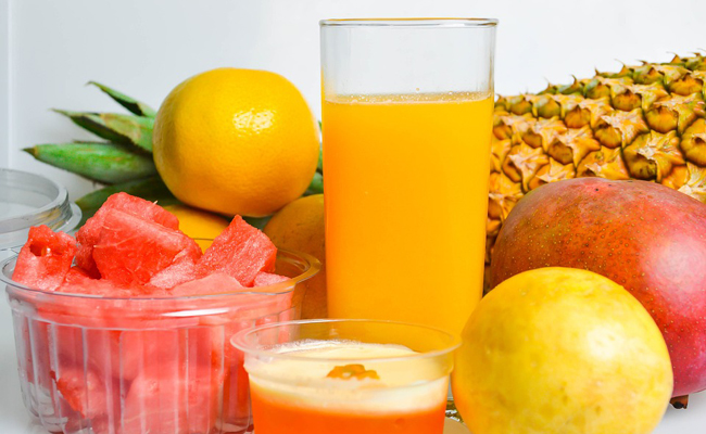 jus de fruits avec extracteur de jus